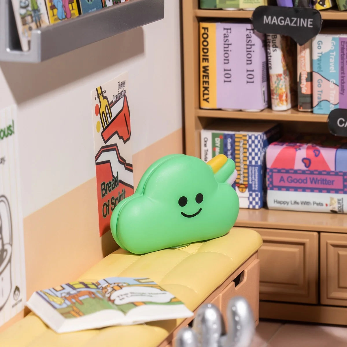 Rolife Fascinating Book Store Super Creator Miniature House DW004